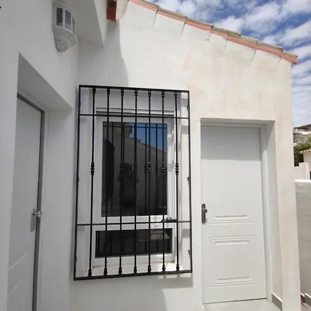 Near The Sea Homestay Marbella